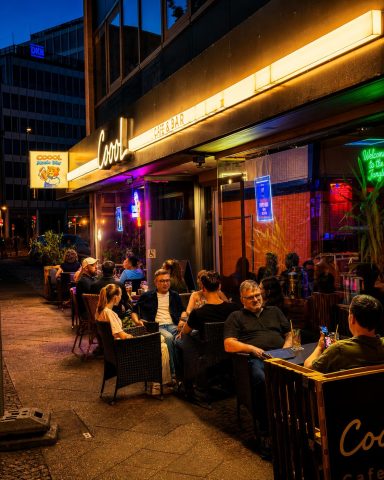 Bar am Wittenbergplatz Berlin bei Nacht